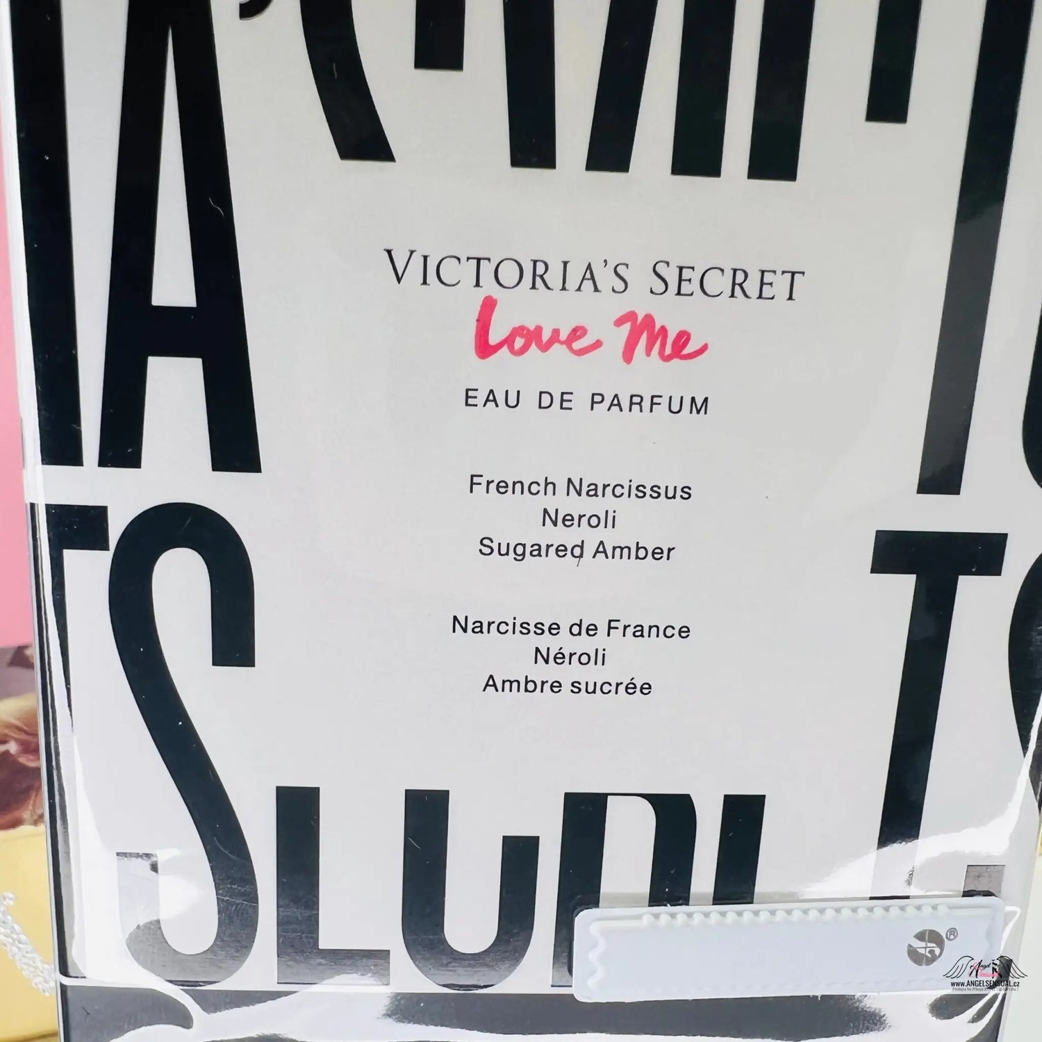 Victoria’s Secret Love Me Love: Vůně Orientální Zahrady Plné Květin - 50ml / Nové