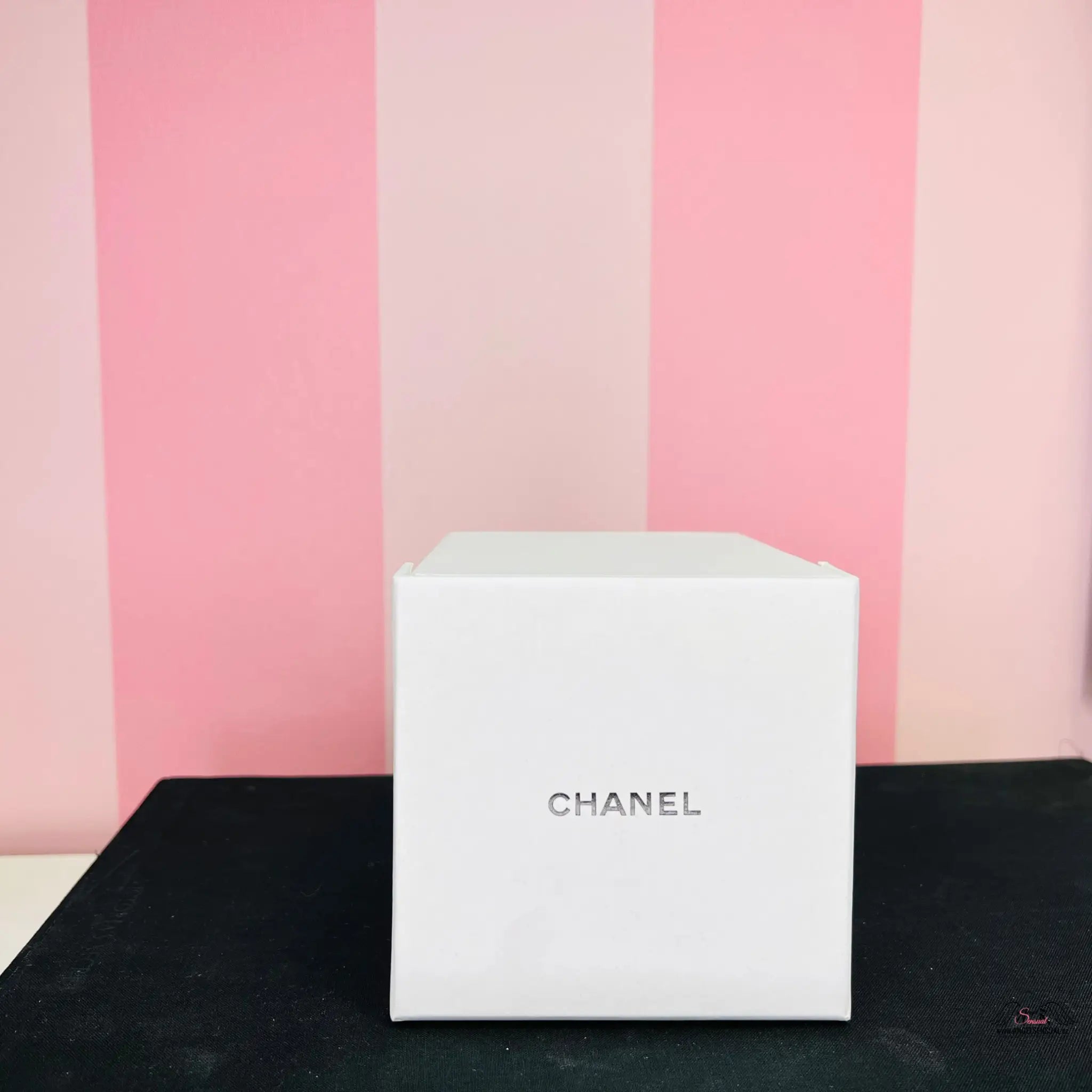 Sněžítko Chanel: Představujeme Vizi Chane N°5 Zasněženého Dne - 11cm / Nové se štítky