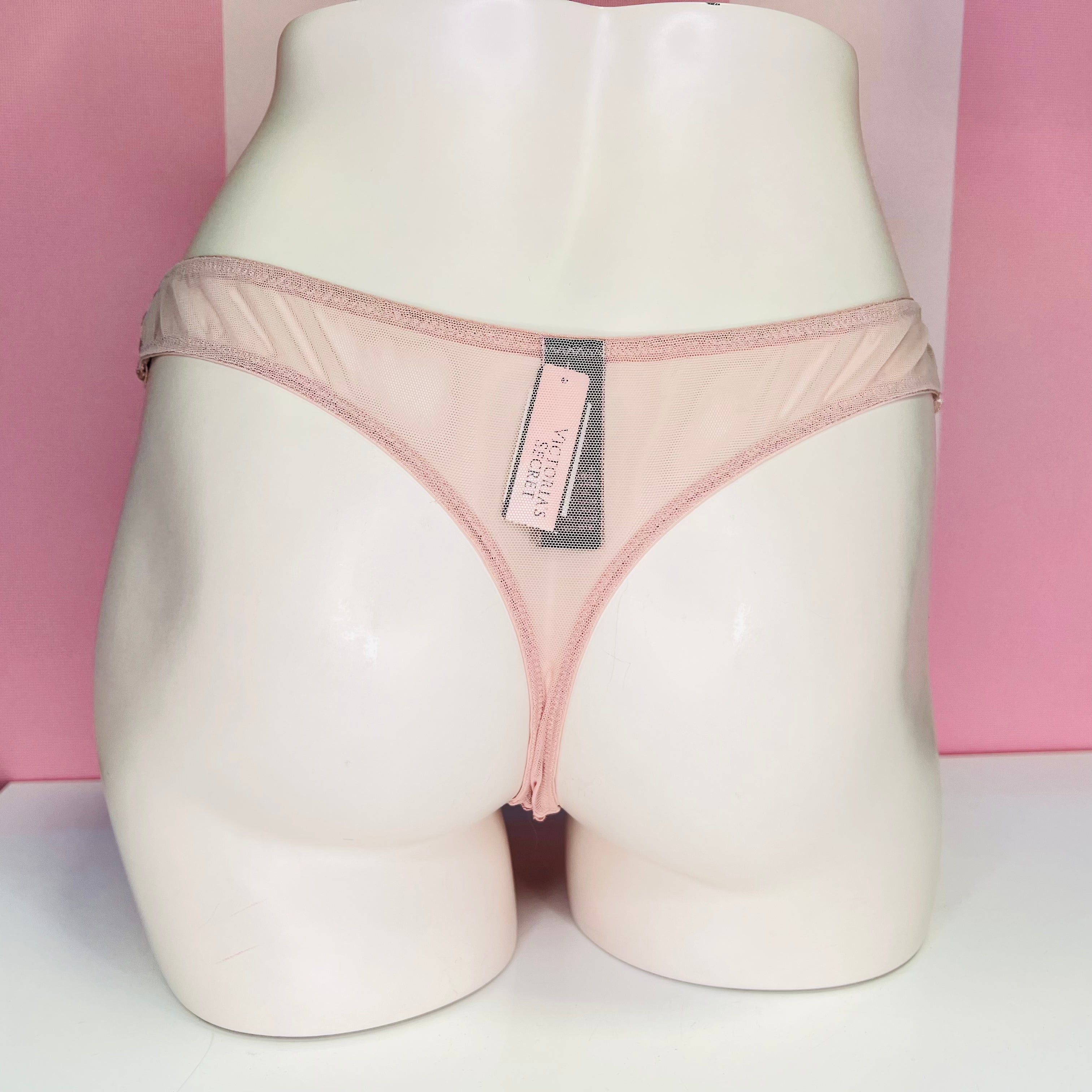 Síťované tanga - Růžová / L / Nové se štítky - Tanga Victoria’s Secret