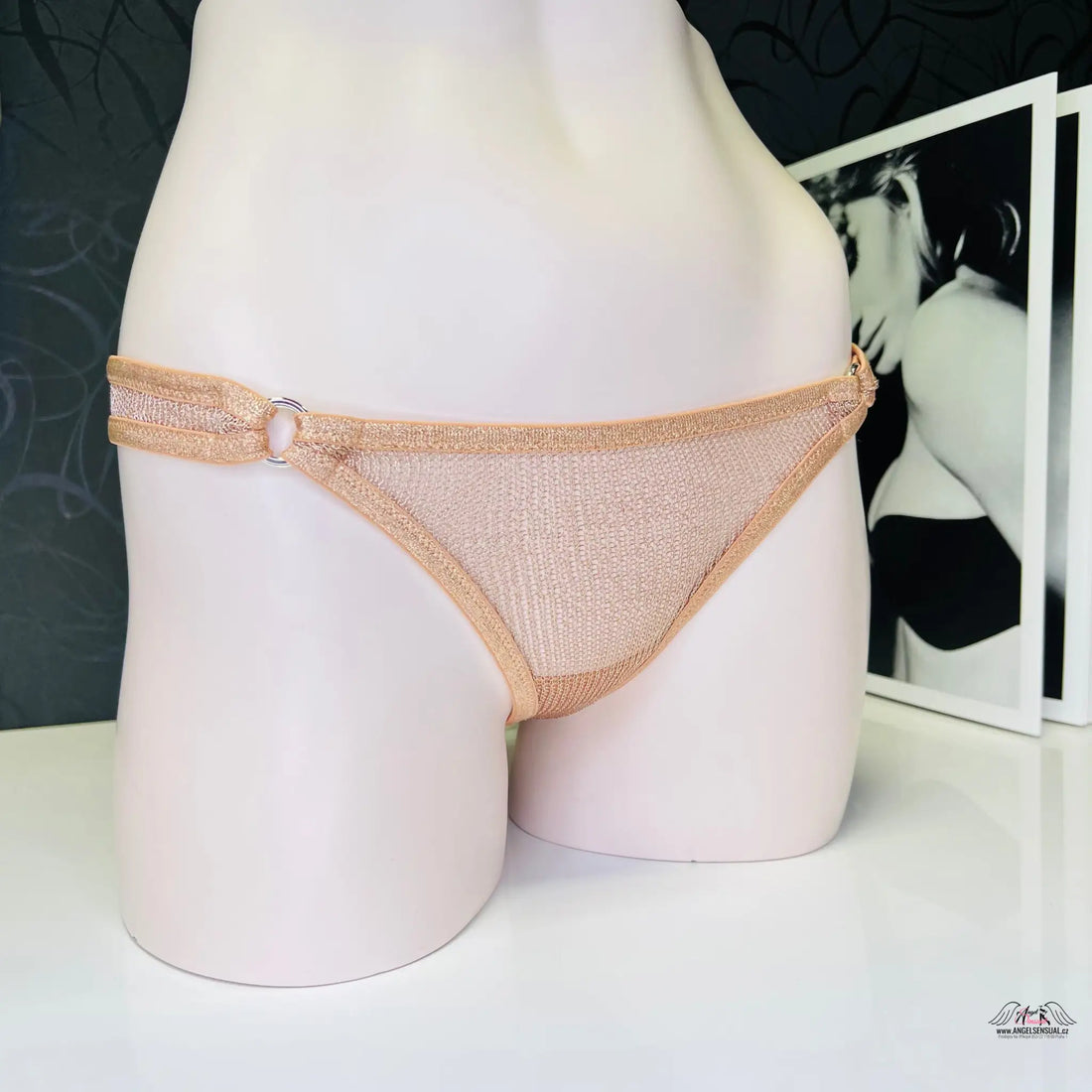 Tanga Phoebe Agent Provocateur se stříbrnými kruhy - S / Zlatorůžová / Nové štítky