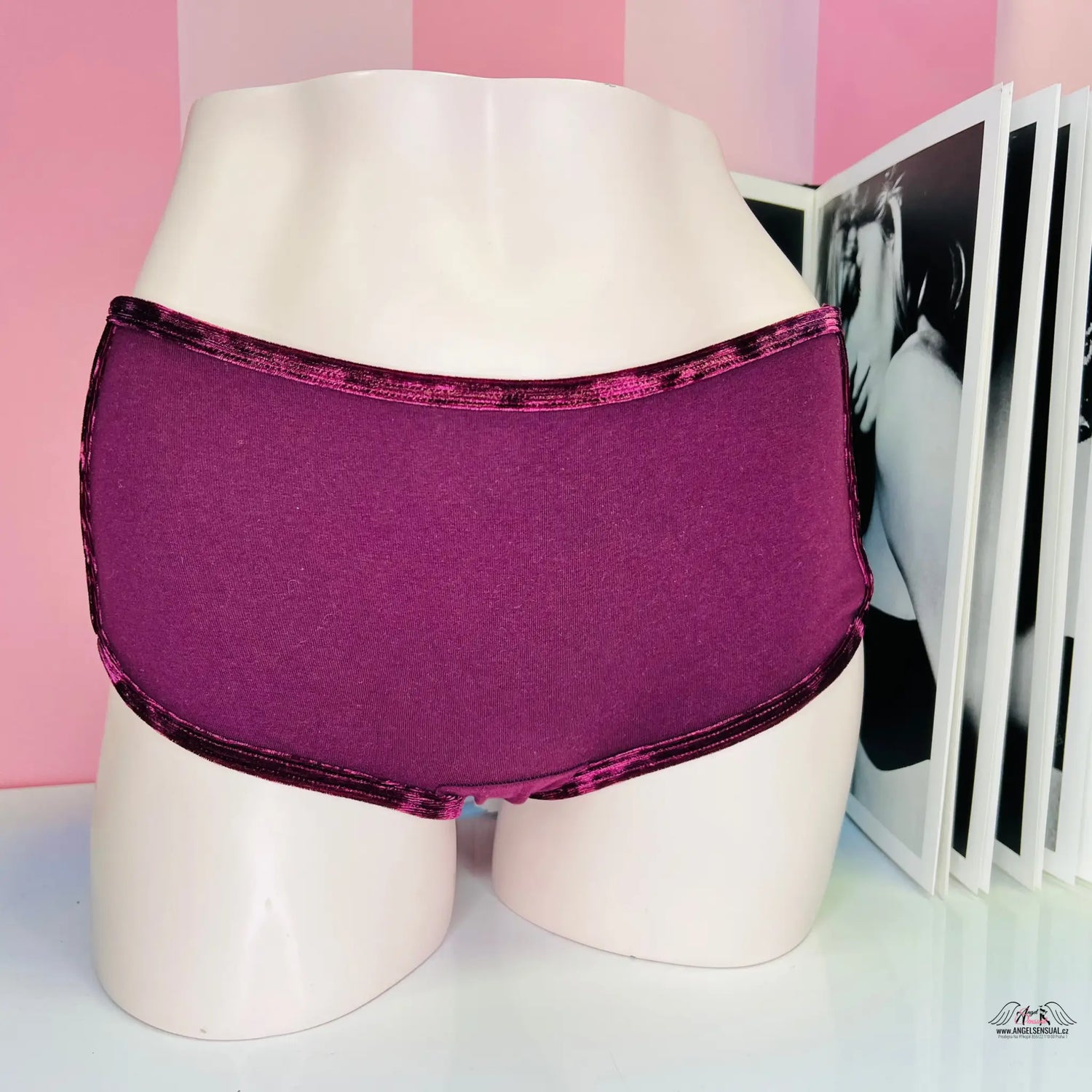 Velvet Trim Shortie Boyshort - S / Vínová / Nové se štítky - Kalhotky PINK